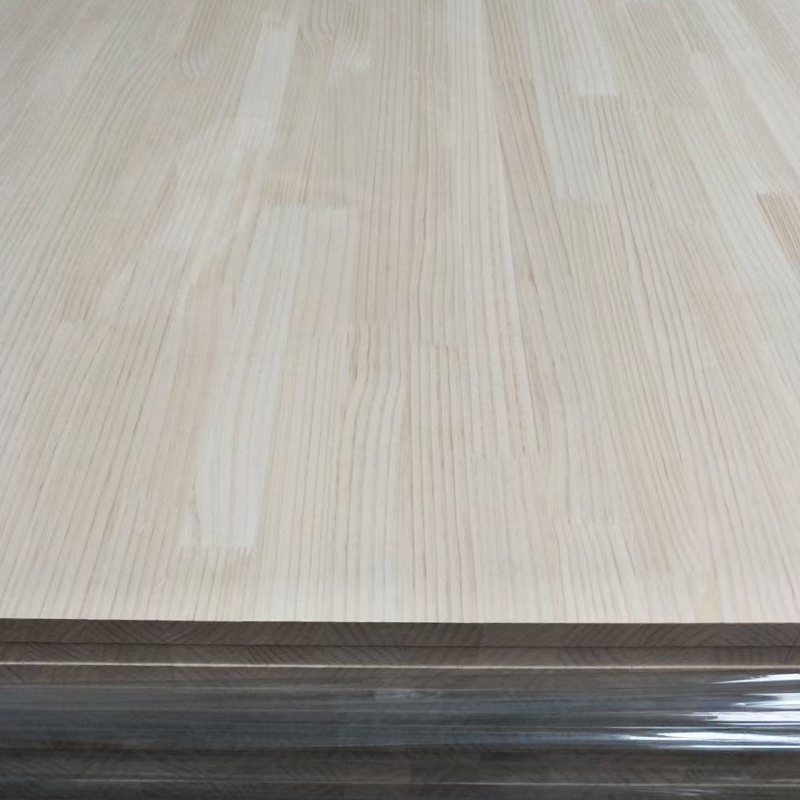 Pine Architectural CLT-paneelit